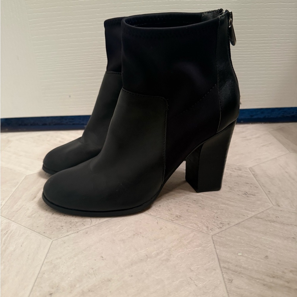 Adrienne Vittadini Black Heeled Boots